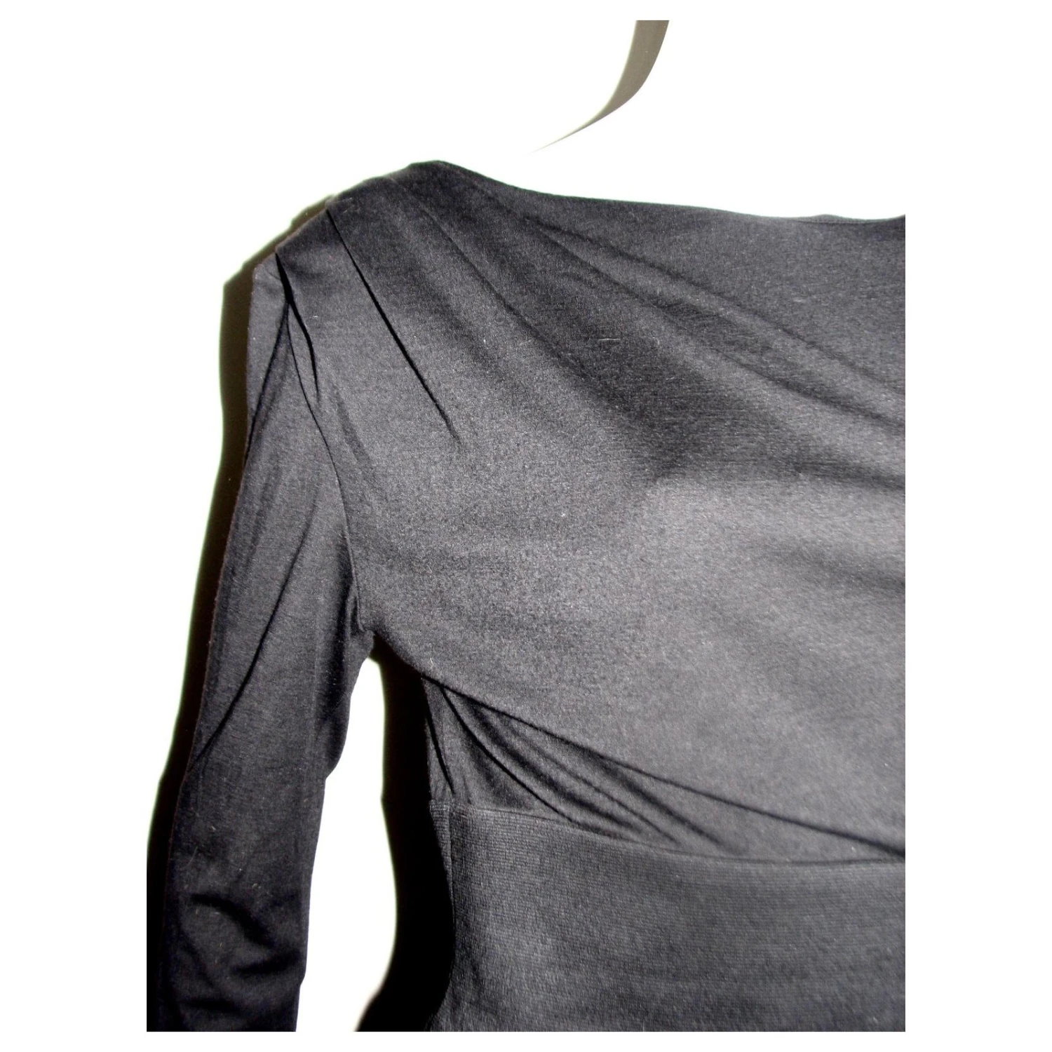 Escada Atemberaubendes Schwarzes Kleid 6 Escada Atemberaubendes Schwarzes Kleid – Bild 6