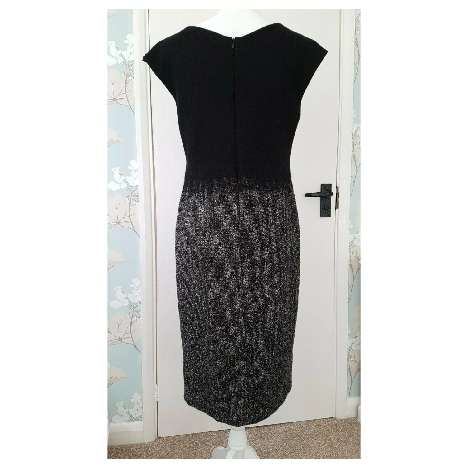 Atemberaubendes ESCADA-Kleid Schwarz Grau 2 Atemberaubendes ESCADA-Kleid Schwarz Grau – Bild 2