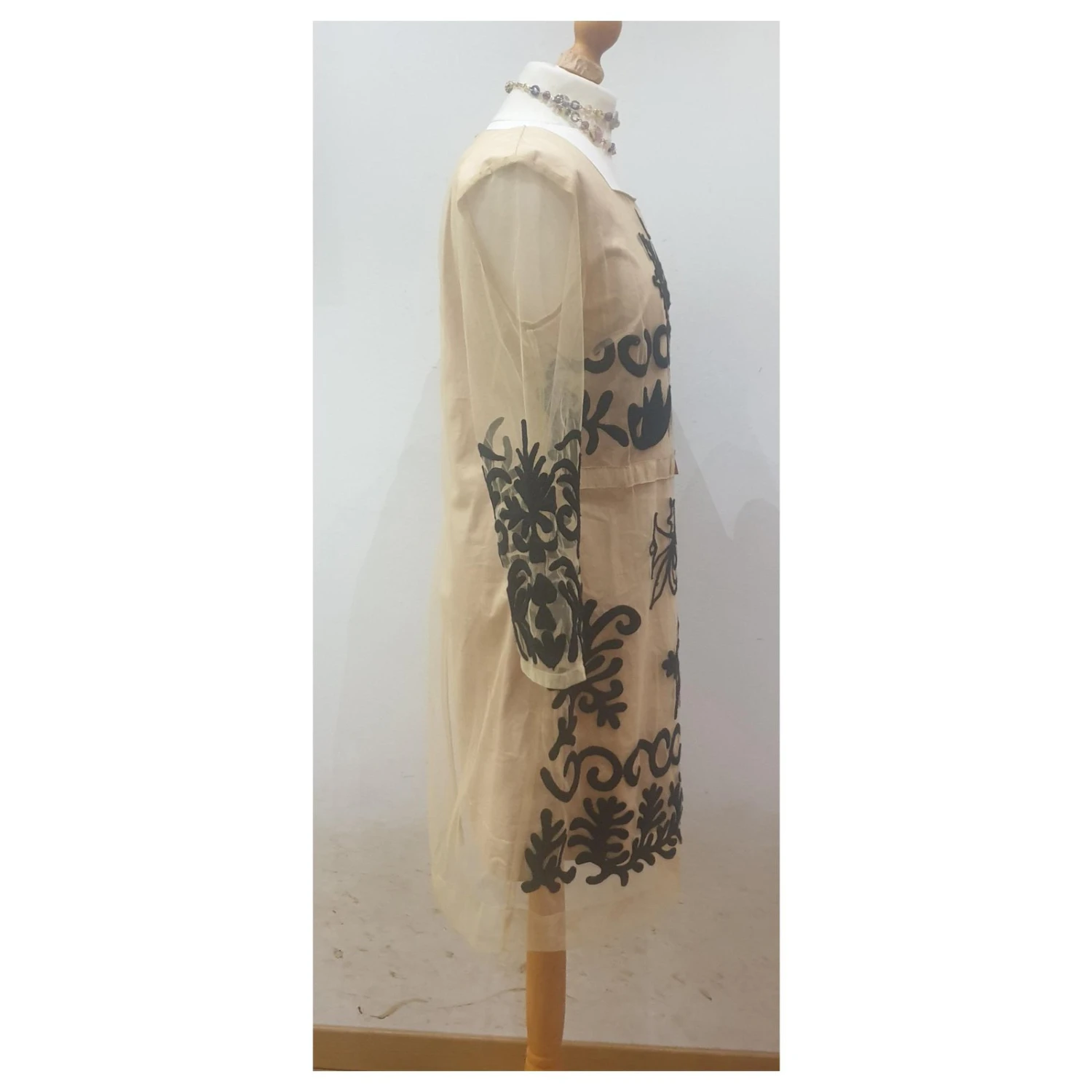 Autre Marque Almatrichi Blumen Tüll Kleid Weiß Beige 9 Autre Marque Almatrichi Blumen Tüll Kleid Weiß Beige – Bild 9