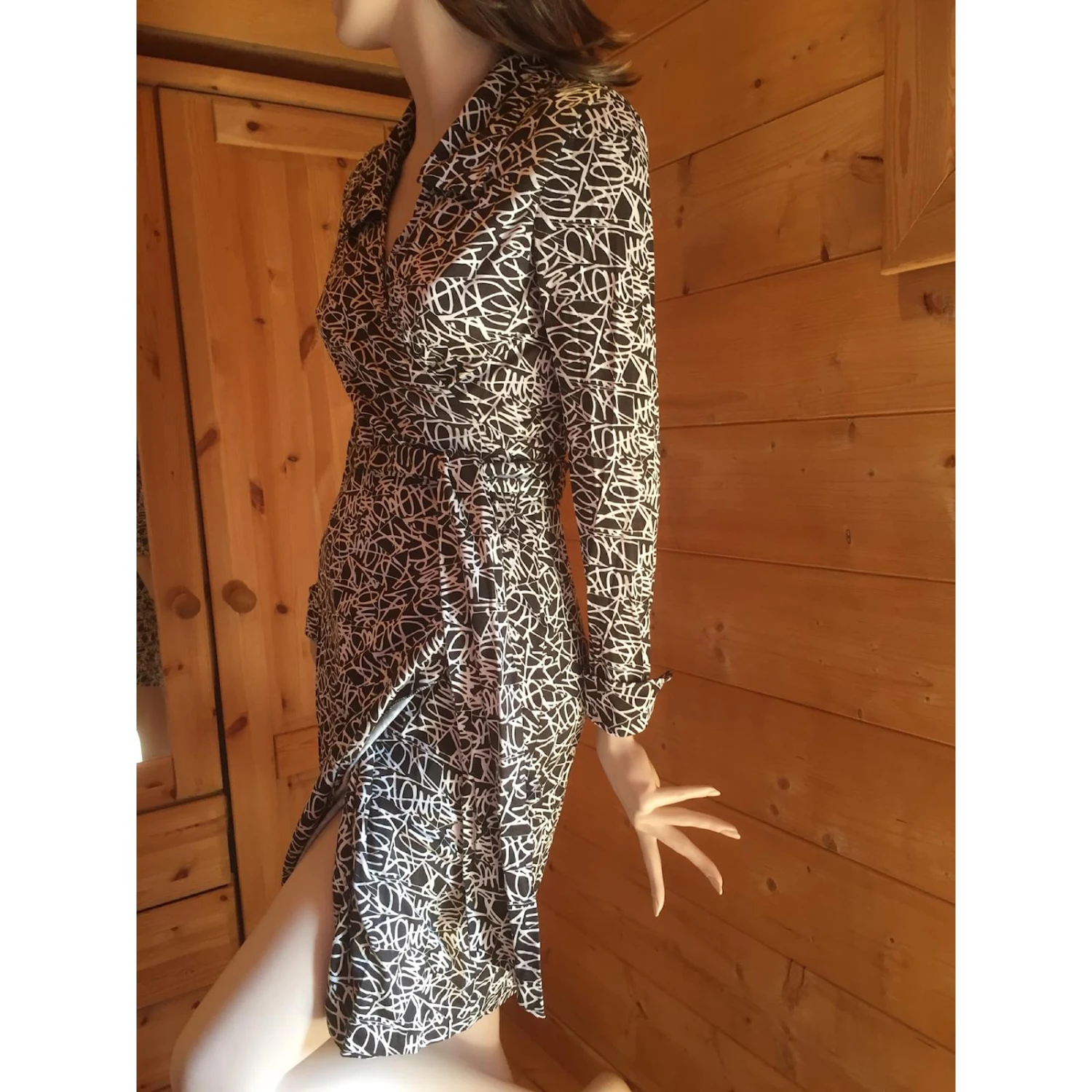 Diane Von Furstenberg Kleid Schokolade 3 Diane Von Furstenberg Kleid Schokolade – Bild 3