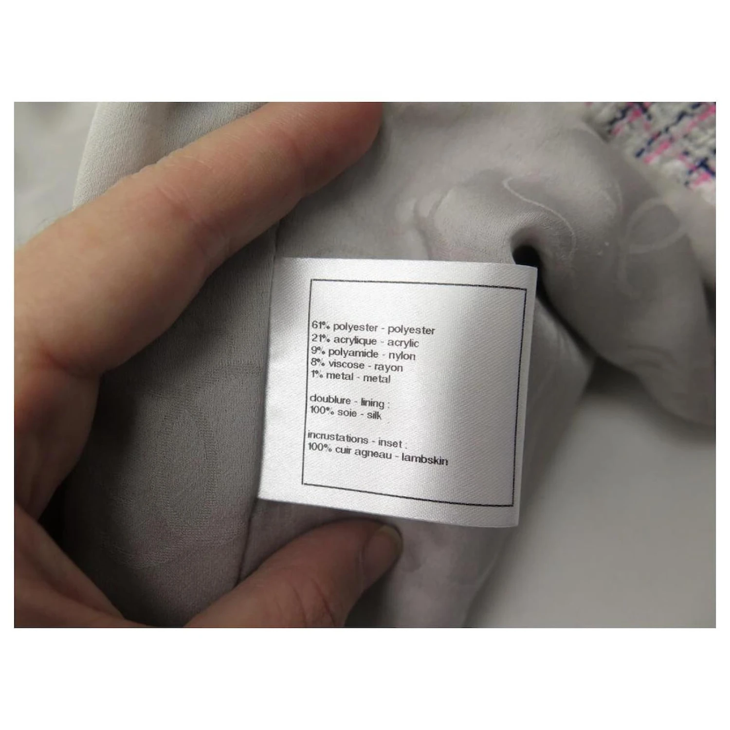 NEUES CHANEL M ÄRMELLOSES KLEID 40 AUS WEISSEM TWEED P49024W05522 Neues Kleid Weiß 4 NEUES CHANEL M ÄRMELLOSES KLEID 40 AUS WEISSEM TWEED P49024W05522 Neues Kleid Weiß – Bild 4