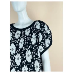 Chanel Kamelien-Kleid Mit CC-Logo Schwarz 15 Chanel Kamelien-Kleid Mit CC-Logo Schwarz -Deutschland Fem Leucht Verkaufs-Shop 756904 6