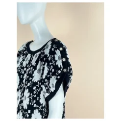 Chanel Kamelien-Kleid Mit CC-Logo Schwarz 17 Chanel Kamelien-Kleid Mit CC-Logo Schwarz -Deutschland Fem Leucht Verkaufs-Shop 756904 8