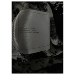 Chanel Kamelien-Kleid Mit CC-Logo Schwarz 18 Chanel Kamelien-Kleid Mit CC-Logo Schwarz -Deutschland Fem Leucht Verkaufs-Shop 756904 9