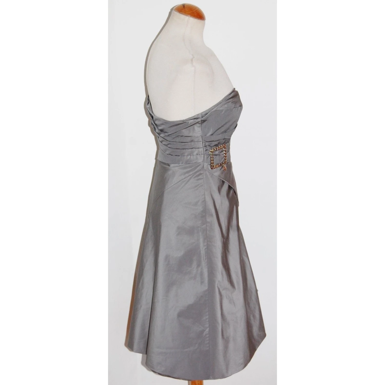 Karen Millen Silber Trägerloses Kleid 3 Karen Millen Silber Trägerloses Kleid – Bild 3